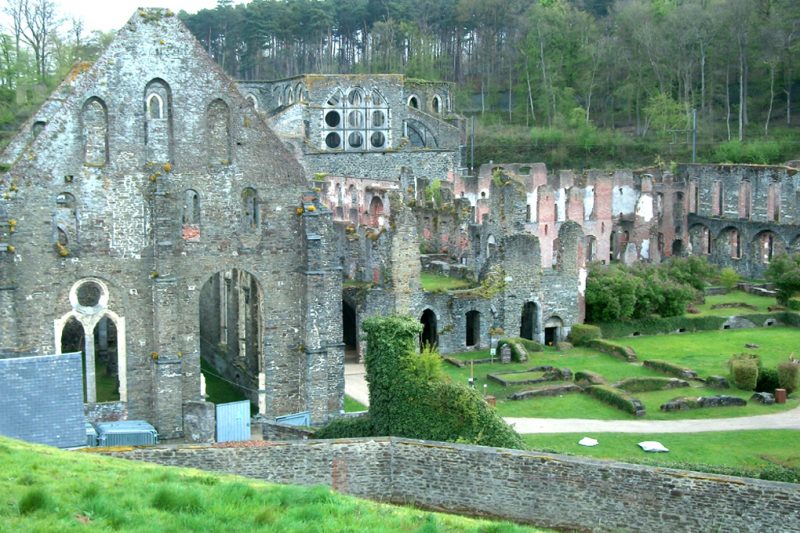 Uitzicht op ruïnes abdij Villers-la-Ville