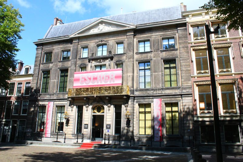 Museum Escher in het Paleis Stadswandeling in Den Haag