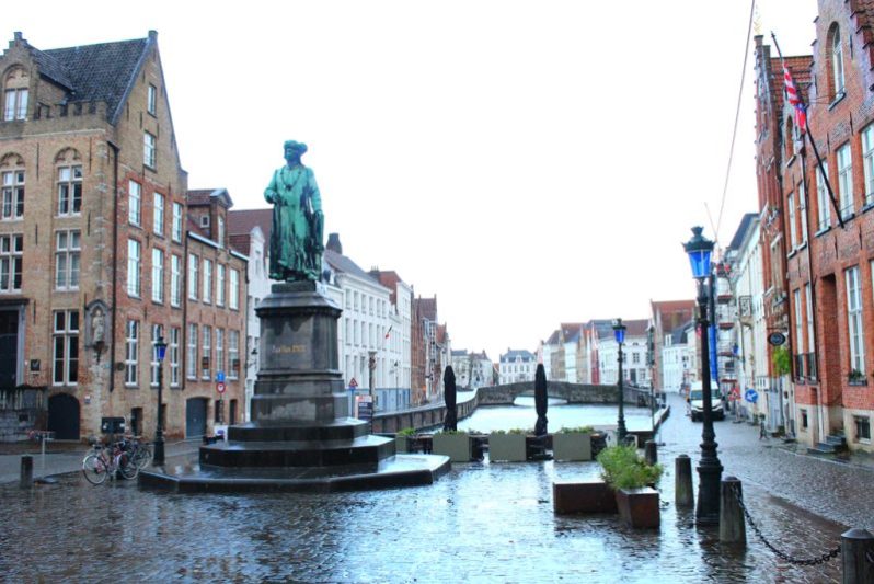 Jan Van Eyckplein Brugge Wintergloed 2023