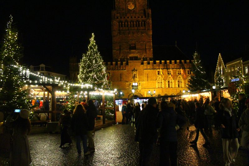 Kerstmarkt Grote Markt Brugge Wintergloed 2023