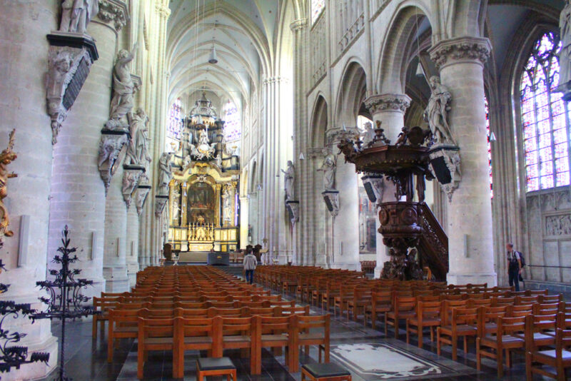 Interieur Onze-Lieve-Vrouw-Over-De-Dijlekerk Mechelen