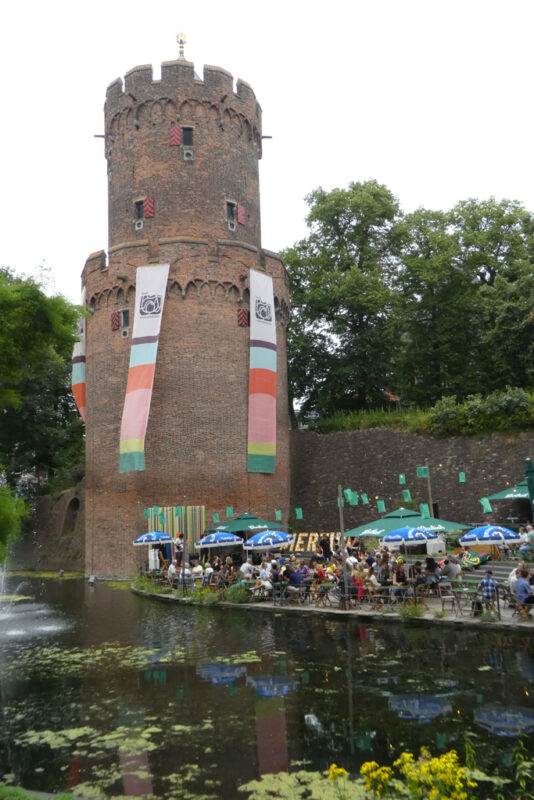 Kronenburgertoren in het Kronenburgpark Vierdaagsefeesten Nijmegen